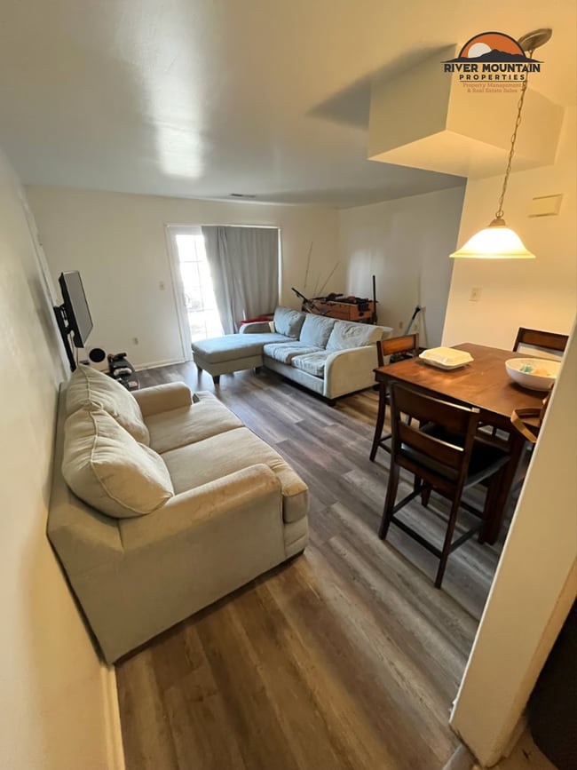 Building Photo - 311 Loudon Rd