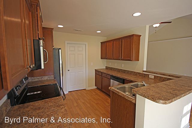 Building Photo - 3 br, 2 bath House - 1129 Augustus Drive