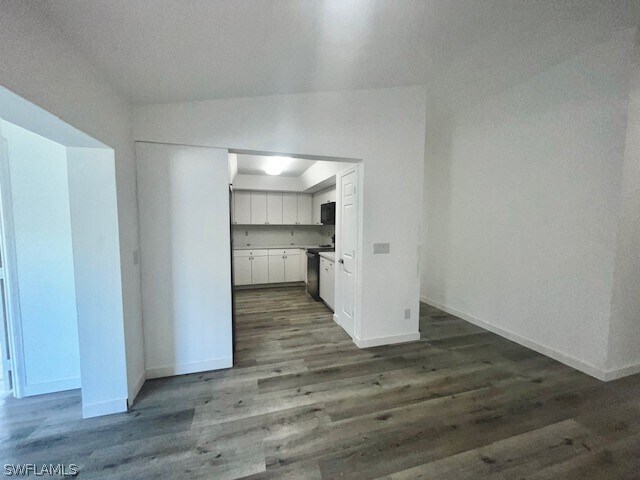 Foto del edificio - 81 Golden Gate Blvd E