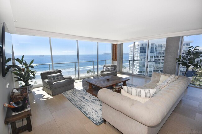 Building Photo - 1810 Avenida Del Mundo