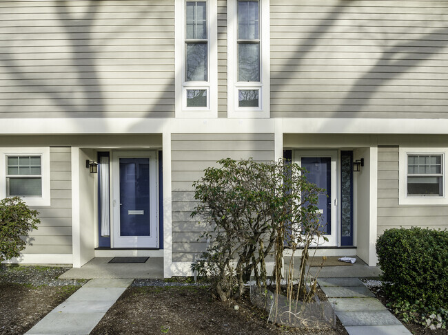 Main Entrance - Linden Square Townhomes