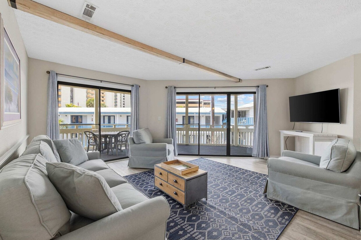 Foto principal - 2805 N Ocean Blvd