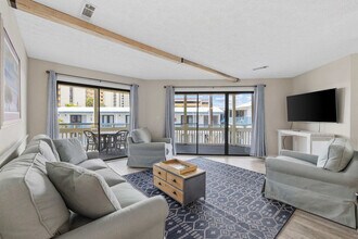 Building Photo - 2805 N Ocean Blvd