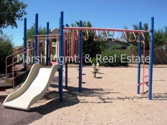 Foto del edificio - Very nice 3 bedroom home in Chandler not f...