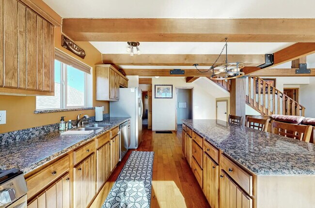 Foto del edificio - 760 S Creekside Dr