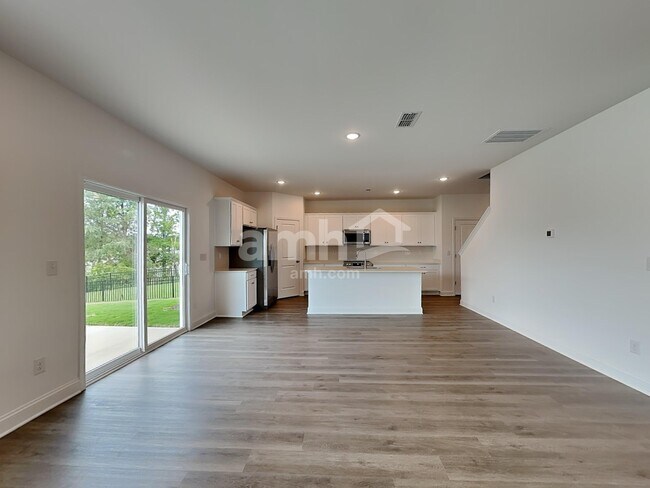 Foto del edificio - 1016 Bevington Dr