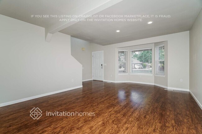 Building Photo - 2513 171st St E