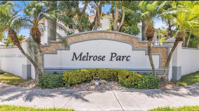 Foto del edificio - 16628 SW 47th Terrace