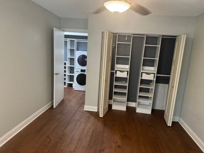 Building Photo - Gorgeous Modern Condo with Private Patio, ...
