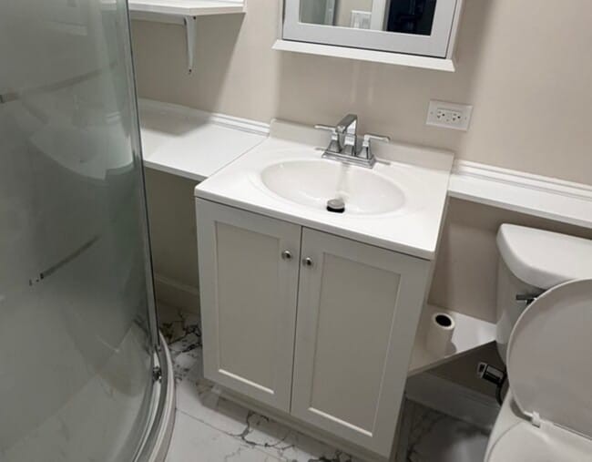 Building Photo - 910 Cleary Ave