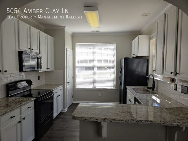 Building Photo - 5054 Amber Clay Ln