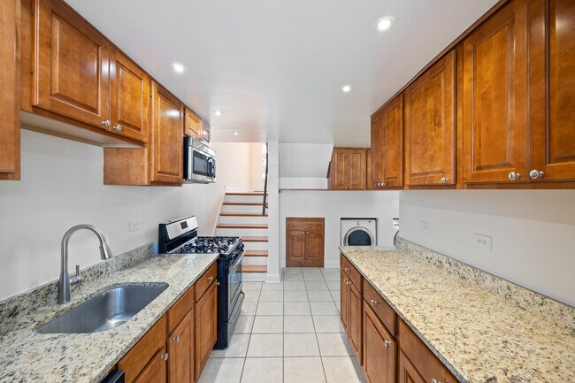 Building Photo - 436 Ridge Rd