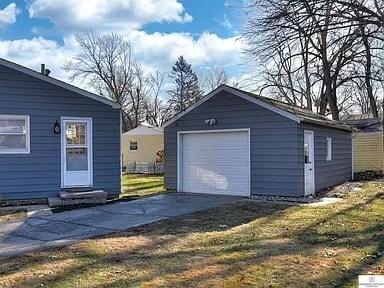 Photo - 7727 Izard St House