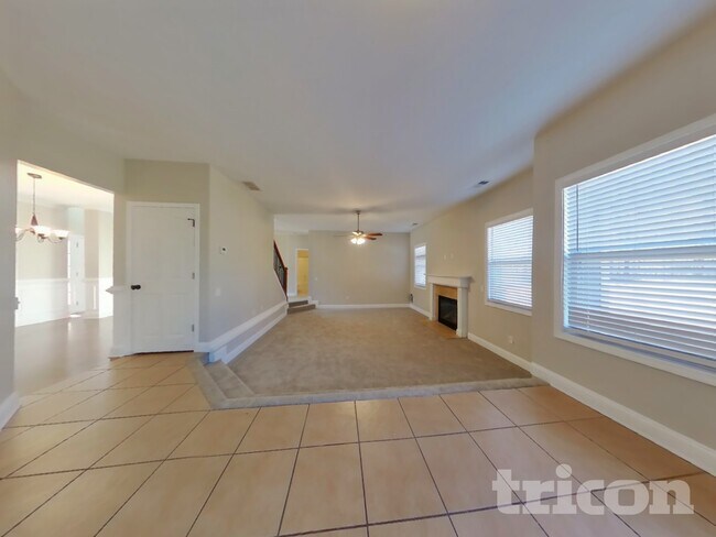 Foto del edificio - 1016 Summer Cypress Dr