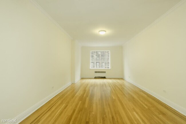 Building Photo - 1 br, 1 bath House - 17 E 67th St 3CB