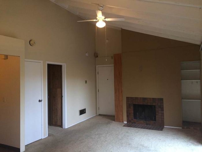 Building Photo - Sylvan Heights Condo - Minutes From Downtown