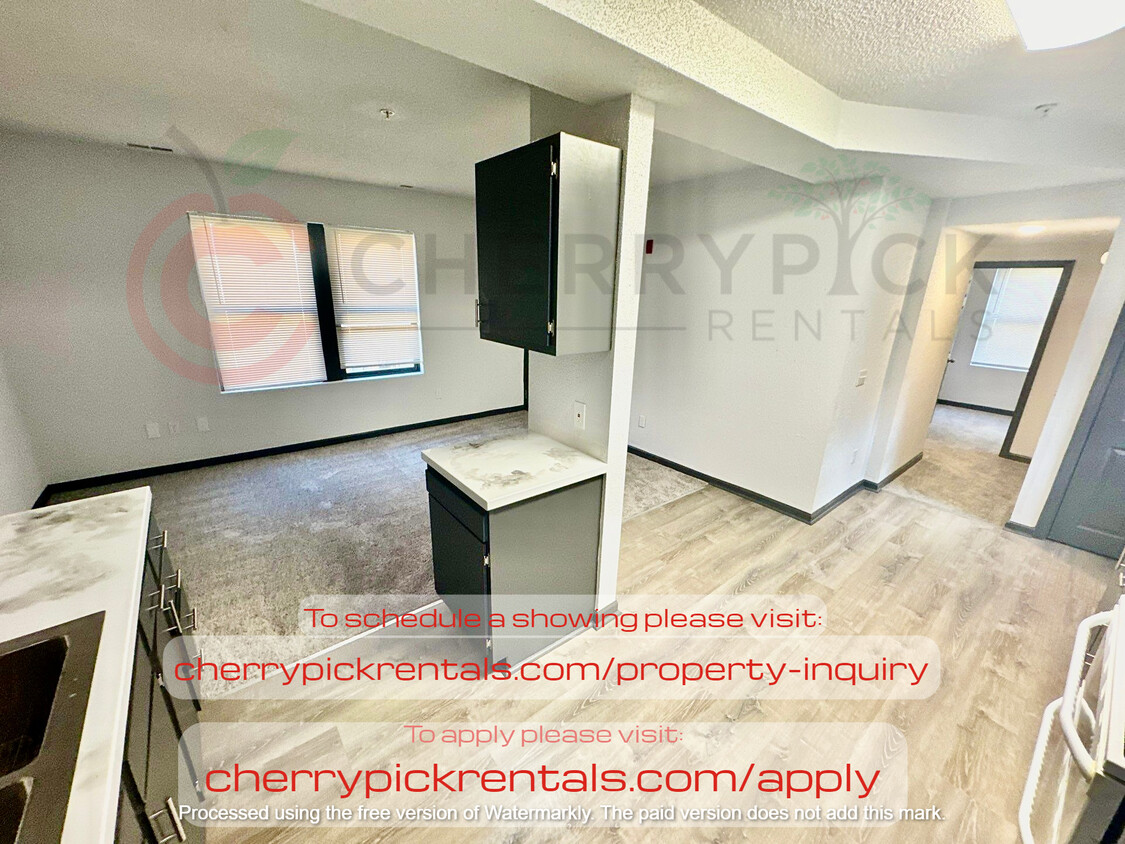 Foto principal - 2940 Woolworth Ave