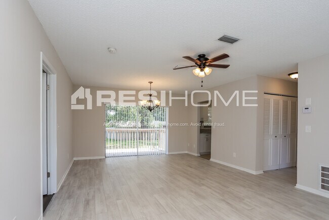 Foto del edificio - 5177 Wellington Rd