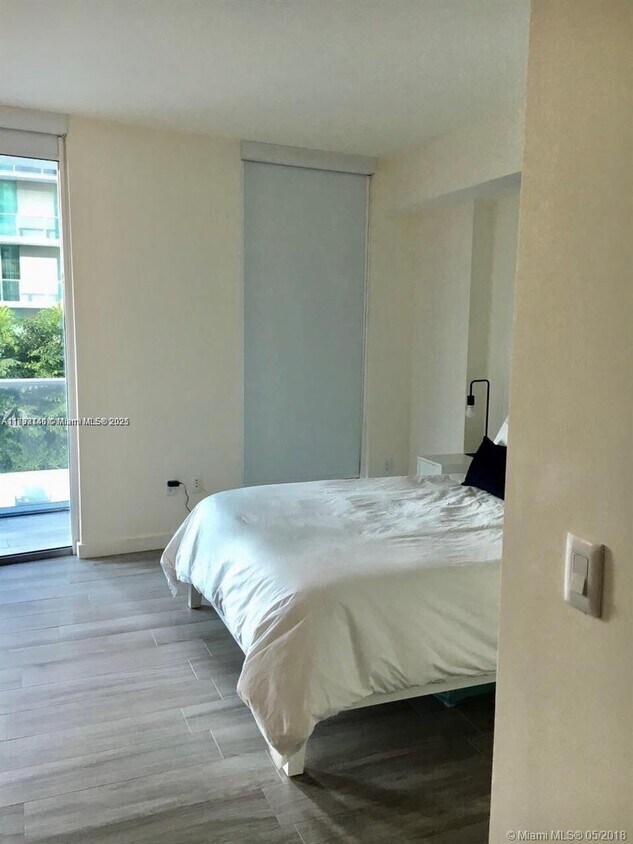 Foto del edificio - 1100S S Miami Ave