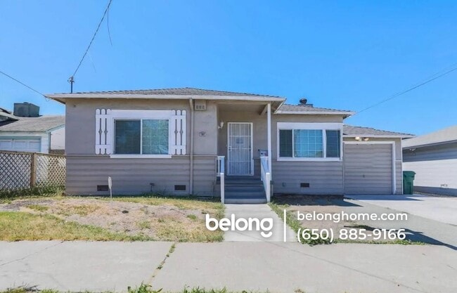 Building Photo - 2118 Visalia Ave