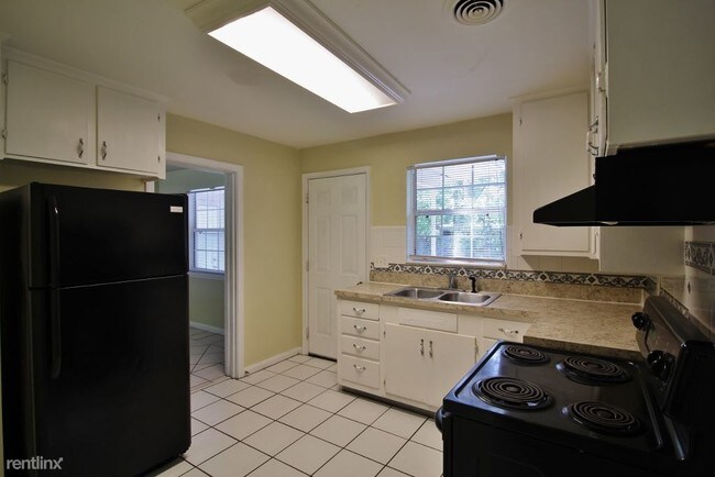 Building Photo - 4 br, 2 bath House - 4737 Sprite Rd