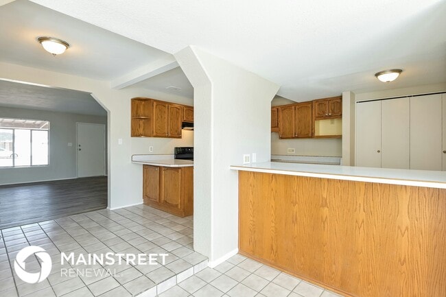 Building Photo - 5828 E Calle Silvosa