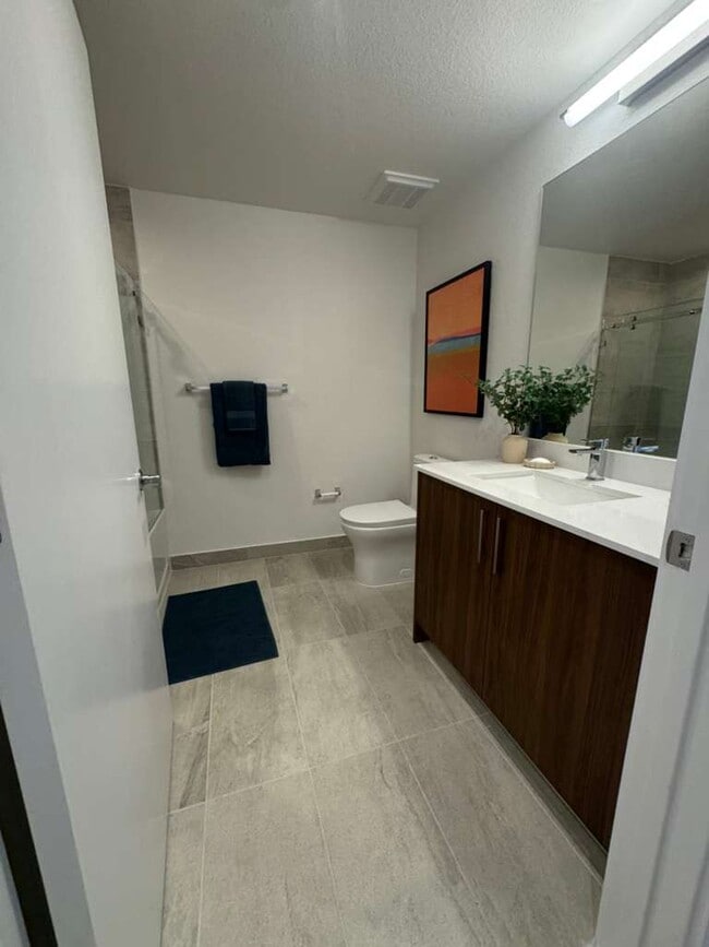 Foto del edificio - 3718 NW 12th Ter