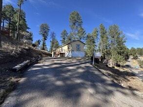 Building Photo - 129 Bonanza Dr