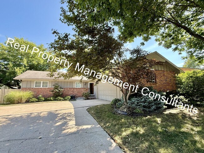 Foto del edificio - 3 bed 2.5 bath Private Oasis