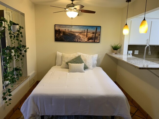 Foto del edificio - 7948 Mission Center Ct