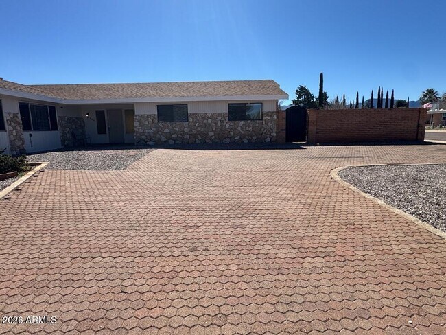 Foto del edificio - 4664 Citadel Dr