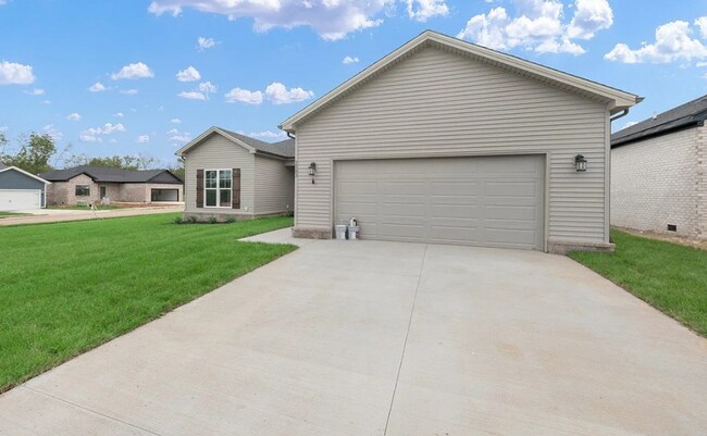 Building Photo - 2583 Cedrus Ave