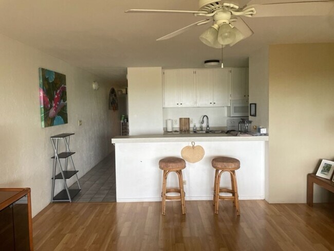 Building Photo - $2,000 - Includes all Utilities / Nicely F...