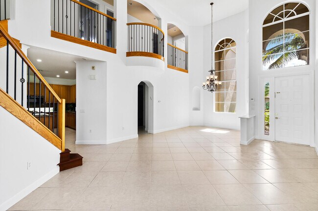 Building Photo - 9754 Palma Vista Way