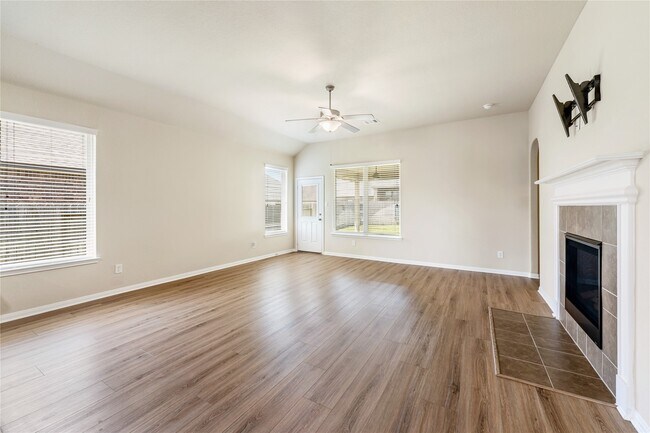 Foto del edificio - 17523 Cypress Hilltop Wy