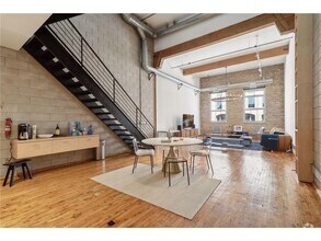 Building Photo - 801 N Washington Ave