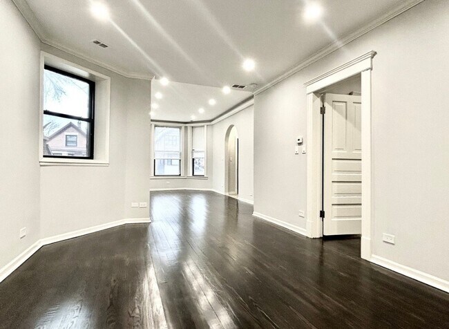 Foto del edificio - 3353 S Union Ave