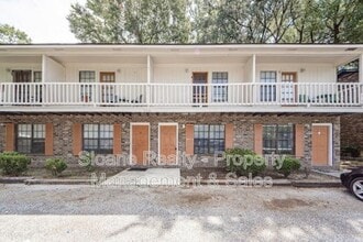 Building Photo - 296 Fleming Rd