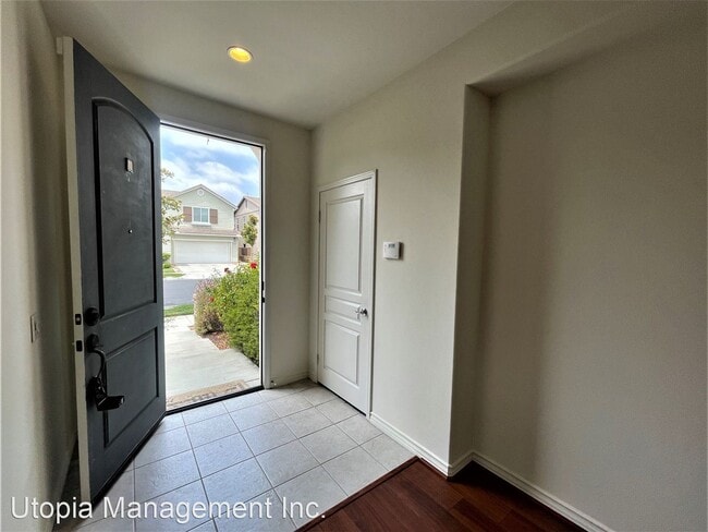 Building Photo - 3 br, 2.5 bath House - 50 Candytuft
