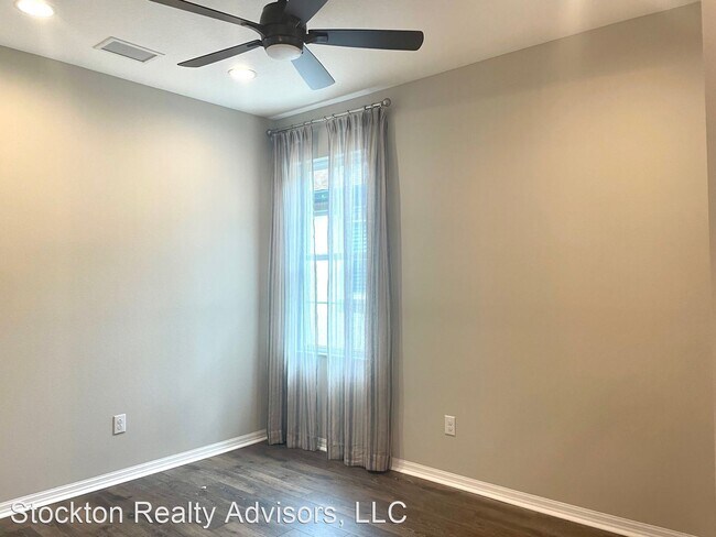 Building Photo - 2 br, 2 bath House - 3734 Amberly Dr