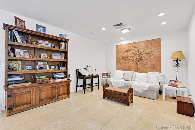 Foto del edificio - 10 Island Dr