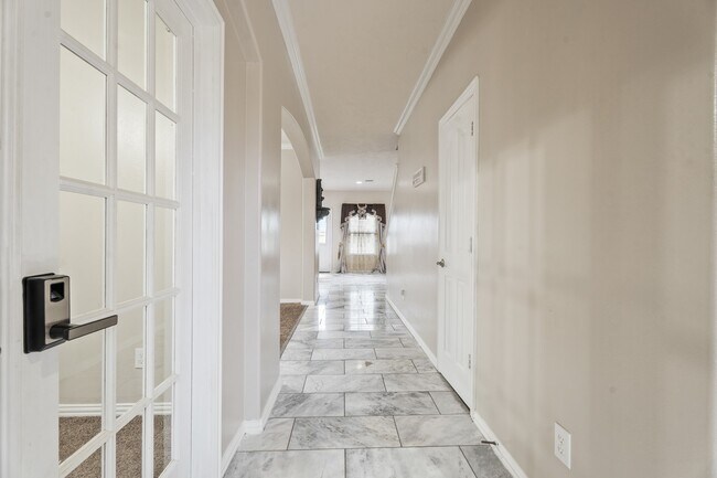 Building Photo - 6605 Fallen Breeze Ln