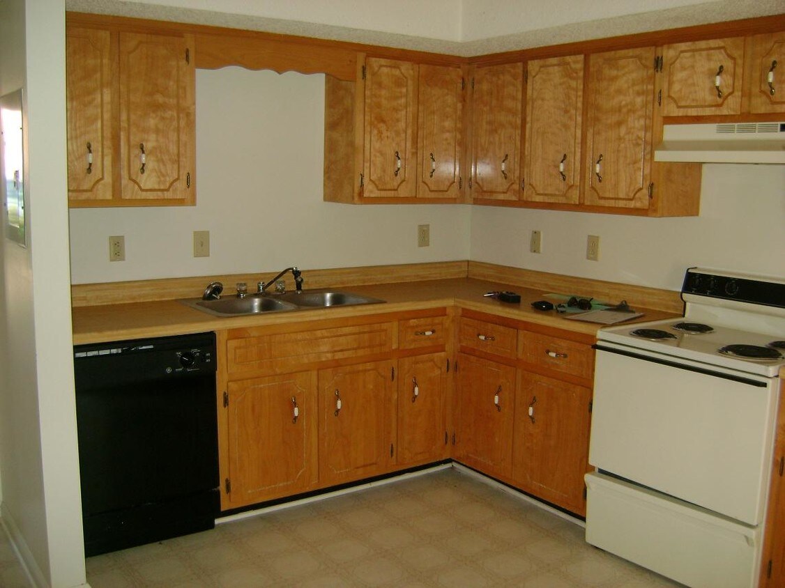 Foto del edificio - 113 Hickory Trace Rd