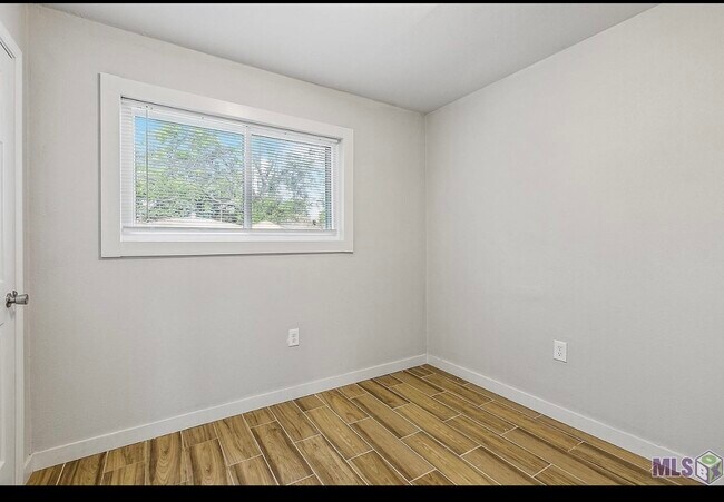 Building Photo - 6155 Pontotoc St
