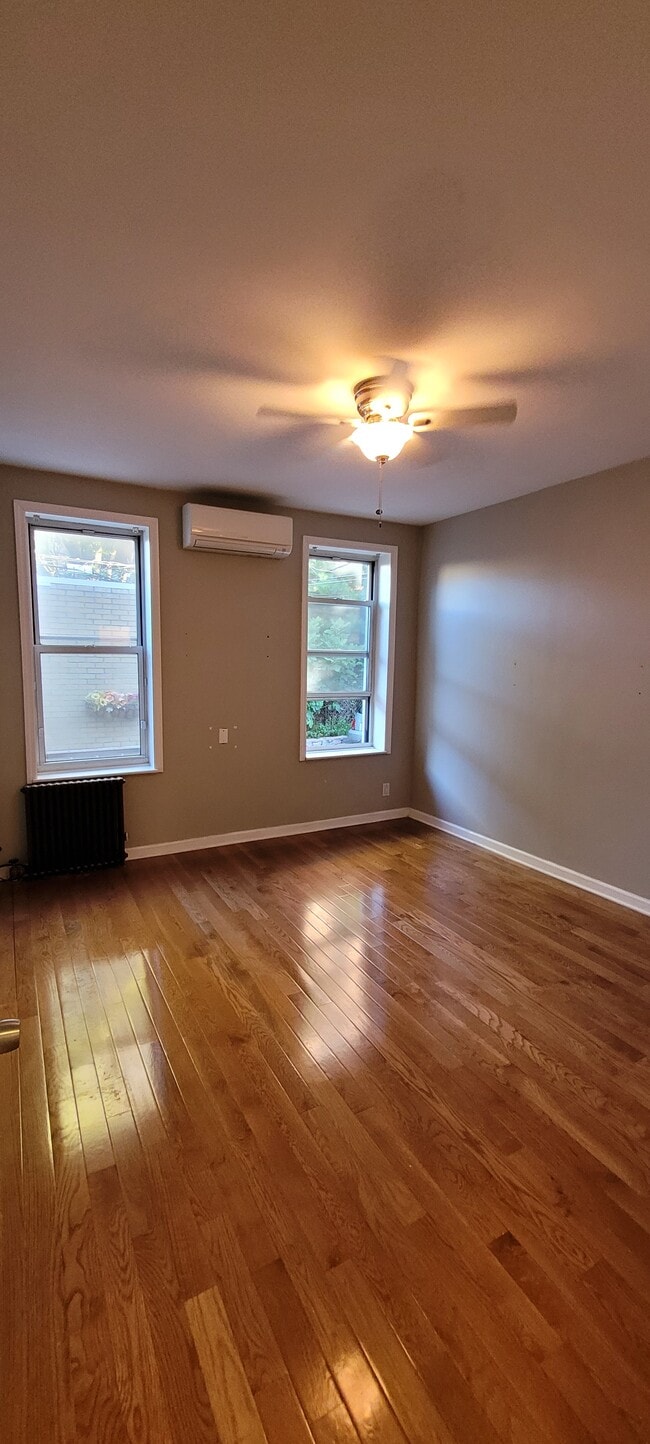 Building Photo - 46 Clara St