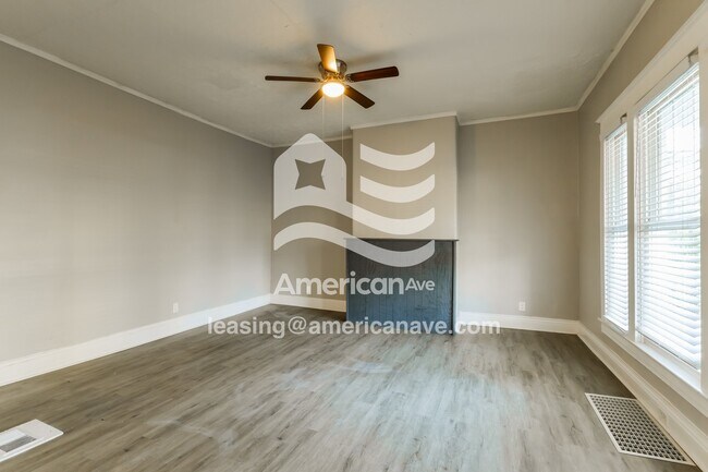 Building Photo - 663 S 38th St