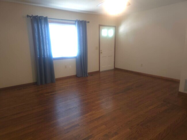 Photo - 4701 N Peniel Ave House