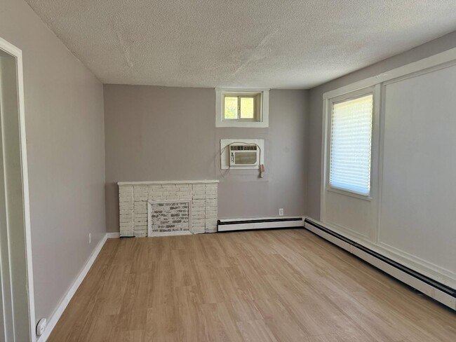 Building Photo - 2114 Smith Ave