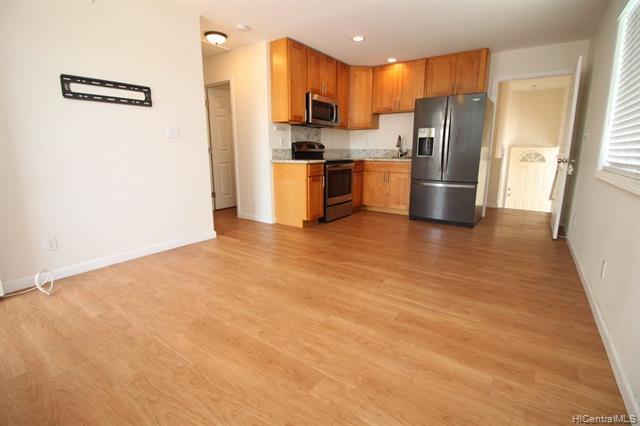 Primary Photo - 2236 Hiu St