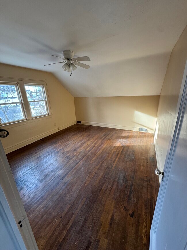 Foto del edificio - 110 1/2 Main St